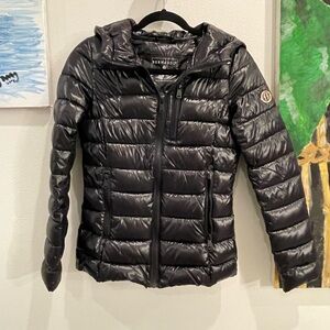Bernardo Women's Glossy Black Puffer Jacket